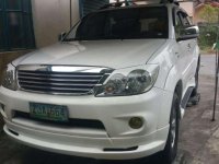 2007 Toyota Fortuner Gas AT White For Sale 