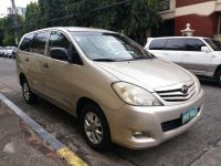 Toyota Innova E Diesel Automatic 2009 Beige For Sale 