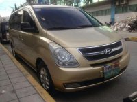 2009 Hyundai Starex VGT AT Golden For Sale 