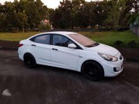 Hyundai Accent 2012 MT White Sedan For Sale 