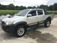 Toyota Hilux G 4x4 MT Silver Pickup For Sale 