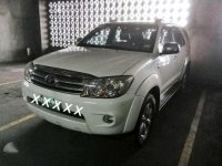 White Toyota FORTUNER 2009 Diesel 4x2 Automatic for Sale