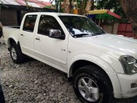 Well-maintained Isuzu D-Max 2005 for sale