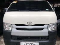 2016 Toyota Hiace 2.5 Commuter Manual White Van for sale