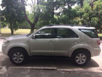 Toyota Fortuner 2011 G AT Silver For Sale 
