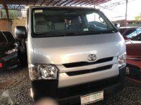 2015 Hiace Commuter 2.5 Manual Silver for sale