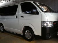 2015 Toyota Hiace Commuter Manual Diesel for sale