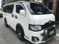 Toyota Hiace Commuter - 2013 manual diesel for sale