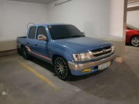 2002 Toyota Hilux diesel local for sale
