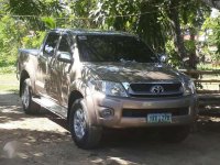 For sale Toyota Hilux 2012 manual