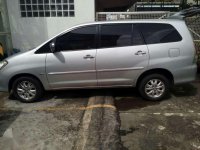 Rush sale: Toyota Innova 2010 2.0G