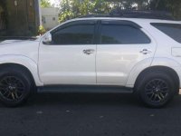 Toyota Fortuner 2015 V White Pearl for sale