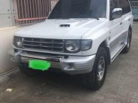 For sale Mitsubishi Pajero fieldmaster white 2001 model. 