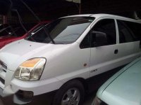 Hyundai Starex 2004 AT White Van For Sale 