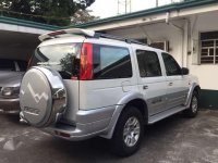 Fresh Ford Everest 2004 AT White SUV For Sale 