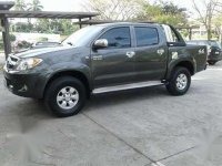 Rush sale Toyota Hilux manual 4x4 2007 model