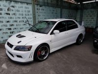 Mitsubishi Lancer Evo7 MT White For Sale 