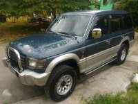 For sale Mitsubishi Pajero second hand 4x4 automatic 2003 model