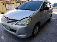 Toyota Innova E 2009 model for sale