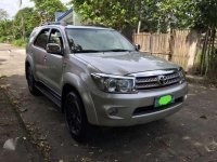 Toyota Fortuner 2.5 D4D AT Silver SUV For Sale 