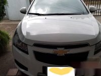 White Cruze Lady own,  2011 Chevrolet Cruze