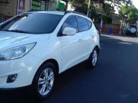 Hyundai Tucson 2012 Manual White SUV For Sale 