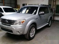 Ford Everest 4x2 automatic color silver 2013