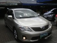 Well-kept Toyota Corolla Altis 2013 for sale