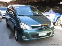 Toyota Innova 2012 Automatic Green For Sale 