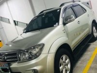 2009 Toyota Fortuner AT Silver Very Fresh For Sale 