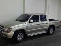 Toyota Hilux 2004 XS Manual FOR SALE