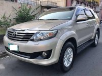 Toyota Fortuner G 2012 AT Gas for sale 
