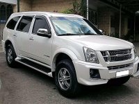 Isuzu Alterra Urvan Cruiser X Automatic Diesel 2014 FOR SALE