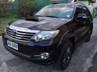 Toyota Fortuner 2015 V Black SUV For Sale 