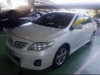 Toyota Altis Pearl White 2014 automatic for sale 