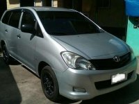 2009 Toyota Innova Top of the Line Silver For Sale 