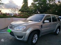 Ford Escape 2010 Top of the Line Beige For Sale 