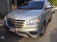 2016 Silver TOYOTA Innova E DSL Manual Tranny FOR SALE