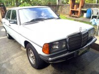 FOR SALE MERCEDES BENZ W-123 200 GAS MT 1985