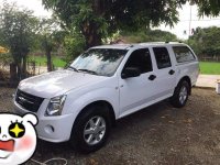 2012 Isuzu Dmax like new for sale