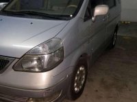 Nissan Serena 2003 local top of the line captain seats rush for sale