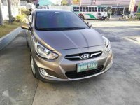 Hyundai Accent cvvt 1.4 gas automatic top of the line 2012. for sale