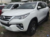 2017 Toyota Fortuner 2.4 V 4x2 Automatic White n White for sale