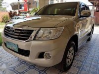 Toyota HILUX 2012 Manual - FRESH New Look FOR SALE