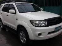 Toyota Fortuner 2010 G A/T for sale