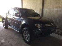 Mitsubishi Strada gls 2.5 diesel 4x4 automatic 2013 for sale