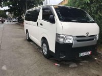 2017 Model Toyota Hiace Commuter Manual White Diesel for sale 