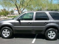 2005 Ford ESCAPE . AT . very clean . all power . very fresh . airbag