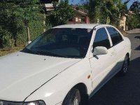 White Mitsubishi Lancer 2000 Moonwalk Paranaque for sale