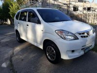 Well-maintained Toyota Avanza J 2011 for sale